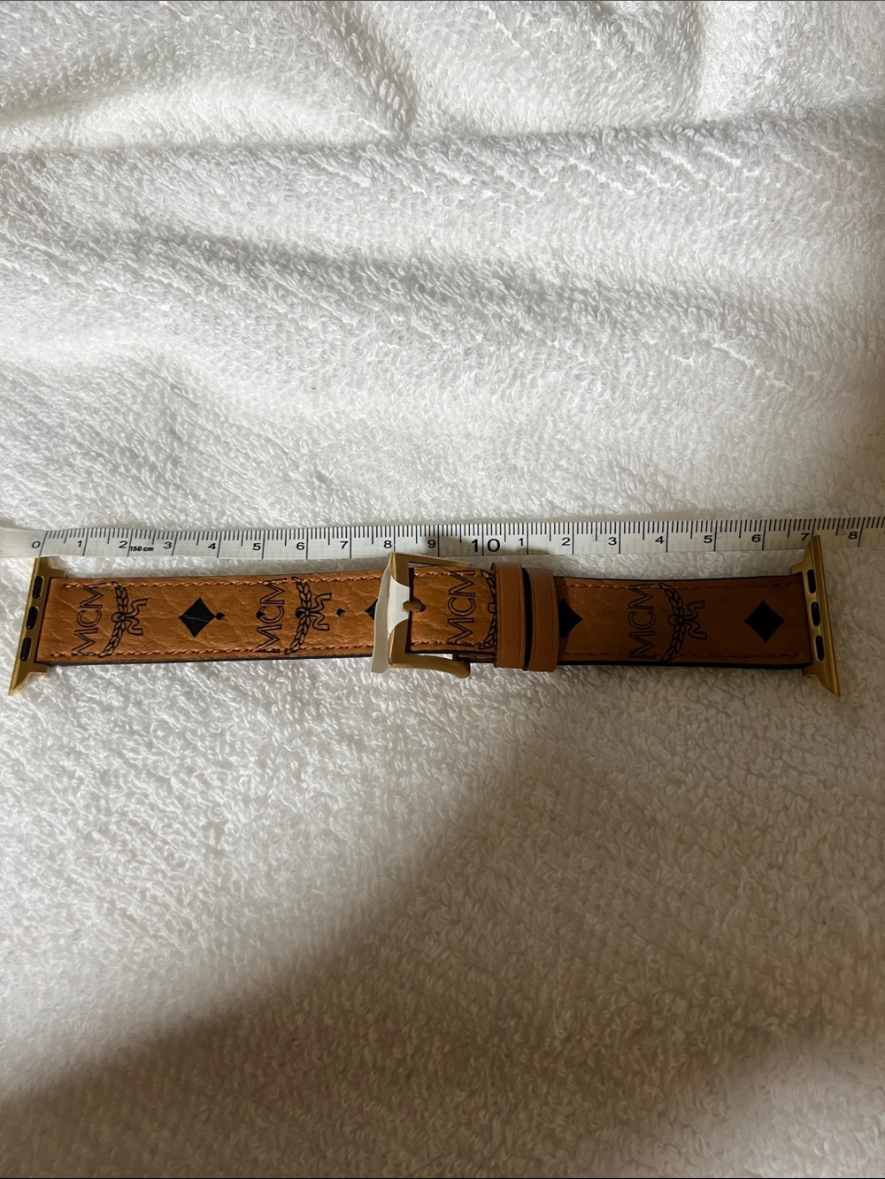 Apple Watch Band In
Fits 38mm / 40mm / 41mm Watch - Picture 11 of 12